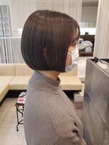 オウンバイジゼル(own by GiseL)&nbsp;美シルエットのツヤ感ボブ／乾かすだけで内に入る