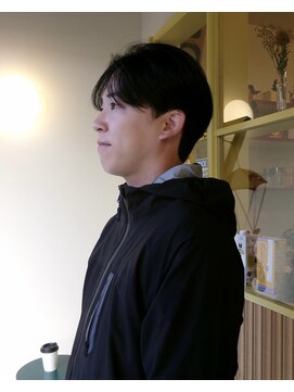 ヒントステーション フォーメンズ(HINTSTATION for Men's) 〈浅草 半個室〉 センターパート/ナチュラル