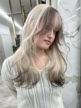 エトワール(ETOILE) ホワイトブロンド/デザインカラー/ブリーチ/ハイトーン