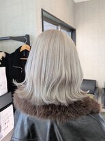 トリコ(ToricO)&nbsp;シルバーホワイトカラー