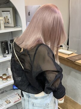 リヴ オオサカ(LIV OSAKA) white pink/2~3bleach