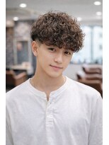 リリー シンジュク(Lilly)&nbsp;【Lilly新宿】＃スペインカール＃外国人風パーマ＃刈り上げ