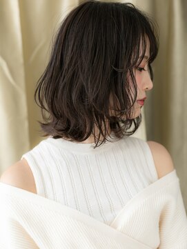 カバーヘア ブリス 上尾西口店(COVER HAIR bliss) ミディアムレイヤー黒髪小顔シャギーウルフカットX上尾30代40代