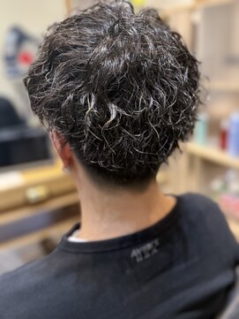 シャイニー ヘアー ダイス(SHINY HAIR DaiCe) ツイストスパイラルパーマ