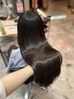 セシル(SECYL)&nbsp;【ミヤガワモモエ】湿気に負けない縮毛矯正