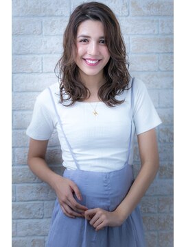 ヘアーアートシフォン 池袋西口店(Hair art chiffon) デザインカラー丸みショート無造作カールボブディイルミナカラー