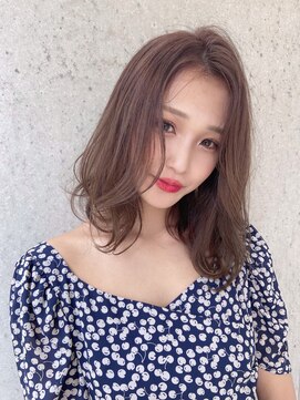 ノアフライ(NOAH FLY) ♪大人キレイめカジュアルセンター分けロブ♪