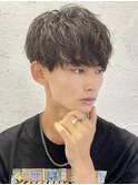 ツイストスパイラルパーマツーブロックマッシュ束感ショート黒髪