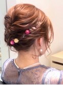 《結婚式お呼ばれヘアアレンジ》