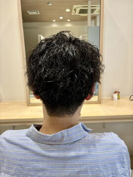 キュウ トゴシコウエン(CUE TOGOSHI-KOEN) ツイストパーマ、afterスパイラルパーマツーブロック無し