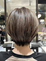 ラボー ノースプラザ店(LA'BO) 【LA'BO三浦】くびれショート×白髪ぼかしハイライト