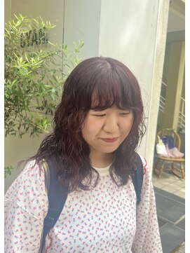 シアン 矢場町店(CYAN.) くせ毛風なウェーブパーマ×深みレッドカラー