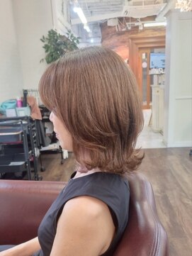 アダ(ADA) ぱっと明るいミディアムカラー♪