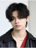センターパートウルフカットツイストスパイラルパーマゆるめ黒髪