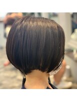 ラグノ(RAGNO)&nbsp;大人の雰囲気を纏うショートボブ