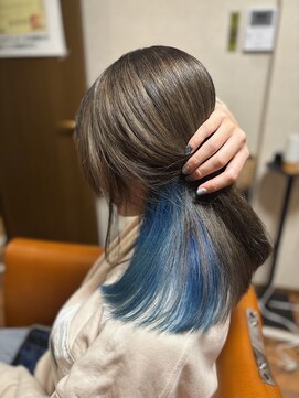 こぐま美容室 青のインナーカラー