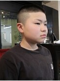 バーバースタイルテーパーフェードキッズカットツーブロック