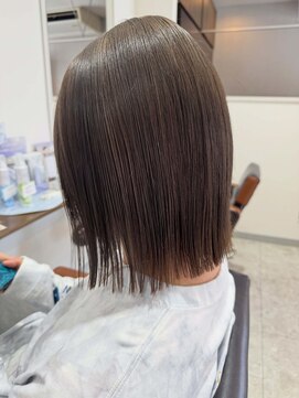 ティエル(tielu.) ミルクティーベージュカラー