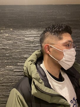 ヒロギンザ 恵比寿店(HIRO GINZA) センターパートベリーショートフェードスパイラルツイストパーマ