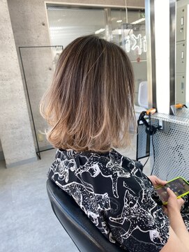 イキ 表参道(iki omotesando) モード/無造作ウェーブ/大人ガーリー[表参道駅]