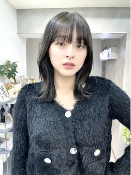 ヴェイン 渋谷(vain) ミディアムレイヤーカット/くびれヘア/20代30代/インナーカラー