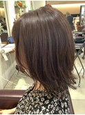 外ハネミディアムスタイル
