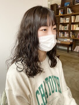 ヘアーアイストゥーレ(HAIR ICI TRE) うるツヤヘルシースタイルくせ毛風カール前髪うる艶髪モテ髪