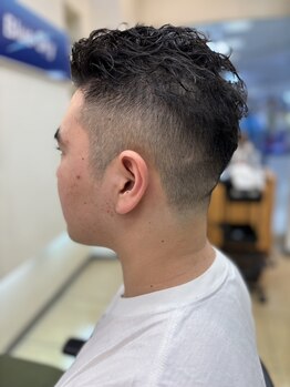 ブルースカイ 二俣川ドンキホーテ店(Blue-Sky)の写真/【駅直結で仕事帰りもOK】トレンドstyle/フォーマルstyleどんなスタイルもお任せ！カッコよく仕上げます！
