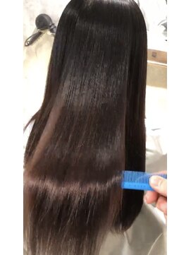 フィエスタ(Fiesta) 髪質改善/縮毛矯正/美髪/艶髪/髪質改善トリートメント/三国ヶ丘