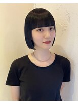 ルーム(Loom.)&nbsp;黒髪ボブぱっつん前髪ボブミニボブ切りっぱなしボブ