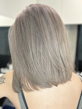 エリーツ(elyts) 【elyts渋谷】autumnグレージュ/学割/学割U24/前髪カット/シール