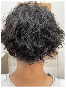 ラルム(Larme) 無造作黒髪パーマ