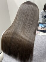 ピリオド 松阪(Period.)&nbsp;オリーブベージュ【髪質改善 Period.松阪 美容室】