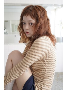 繭 秋のオレンジブラウンパーマ