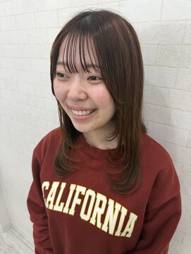 顔周りレイヤーカット