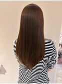 ベージュ×ストレート