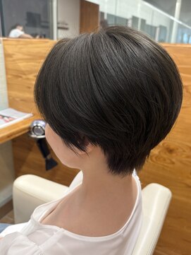 ファースト 長町店(first) 20代30代/深みカラー/大人ショート×イルミナ/オリーブカラー