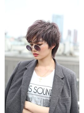 レンジシ オモテサンドウ(RENJISHI omotesando) カットで作るナチュラルクールショート