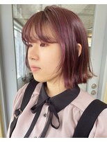 ぱつっと切りっぱなしボブ/ピンクパープル