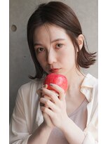 カライング(ing)&nbsp;大人可愛い20代30代40代黒髪前下がりショートボブ丸みショート◎