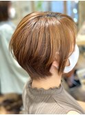 立体的ショートレイヤースタイル