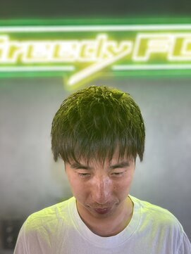 グリーディーフォックス 代々木(Greedy FOX) 韓国マッシュ/センタ-パ-ト/ツイストスパイラル/スキンフェード