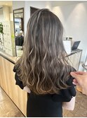 ハイライトベージュ