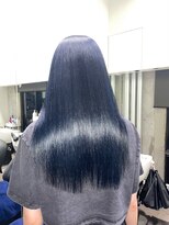 ロア 中目黒(loa)&nbsp;レイヤーロング/グレーベージュ/黒髪/前髪パーマ[中目黒]