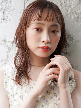 カライング(ing) 大人可愛い20代30代40代黒髪前下がりひし形小顔ロブ