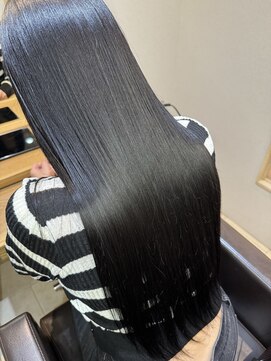  ジーナ 大阪茨木(Zina) 髪質改善＊うる艶フェミニンロング＊美髪【Zina大阪茨木】