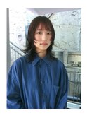 ミディアムハッシュミディアムレイヤーハッシュカットレイヤー