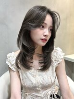 グロー 大宮(GLROW) オリーブグレージュ ハッシュカット レイヤーカット 顔まわり