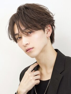 ニュアンスアップバングショート毛流れセンターパート