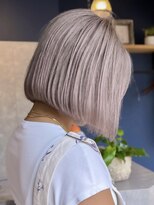 リノショアーズ 日本大通り店(RINOSHORES)&nbsp;【ブリーチ＋ワンカラー】 スリークボブ/サンドグレージュ